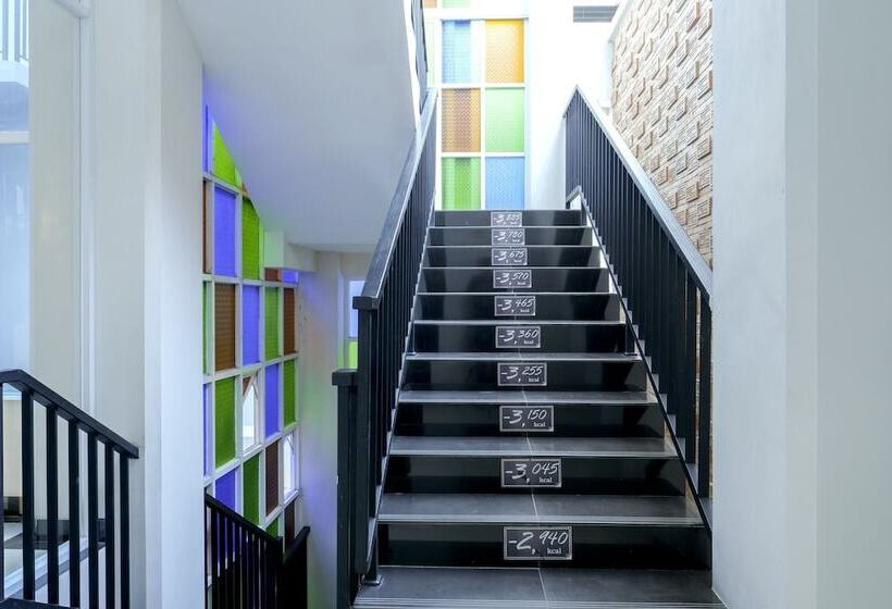 Sans Hotel Grand Omah Sastro