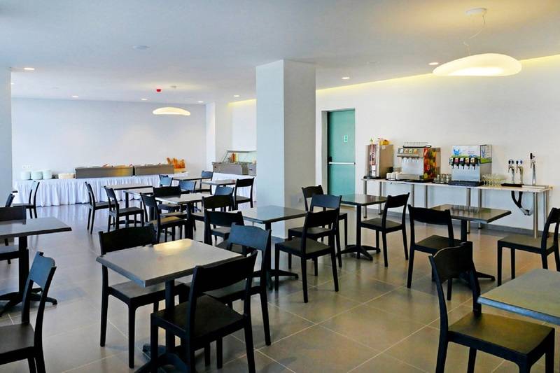 هتل Island Resorts Maya Beach