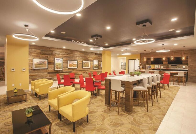 Отель La Quinta By Wyndham Morgan Hill San Jose South