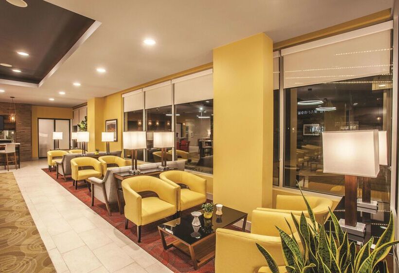 Отель La Quinta By Wyndham Morgan Hill San Jose South