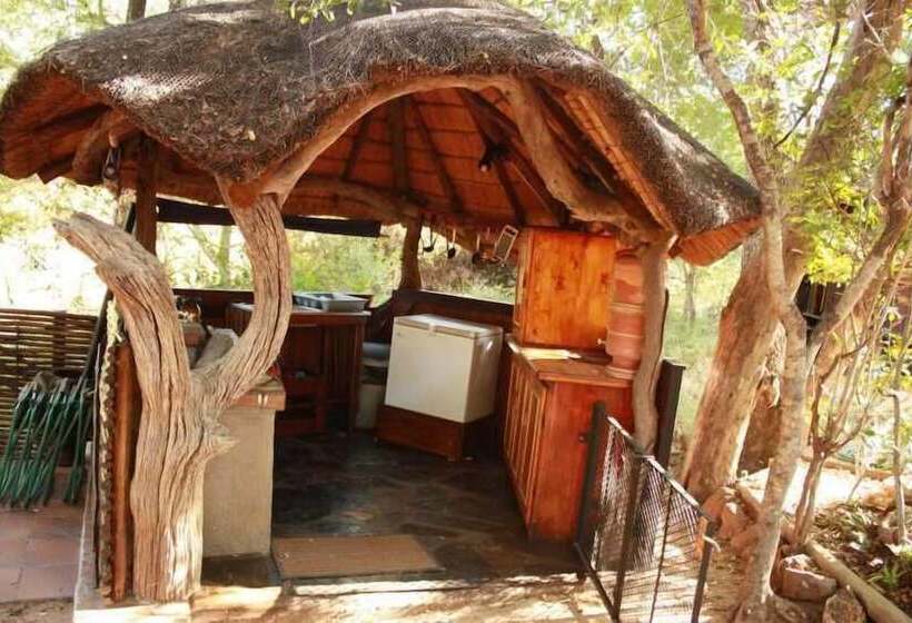 فندق Off Beat Safaris Bush Lodge