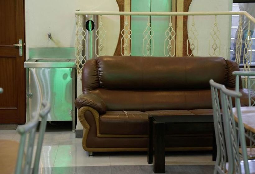 Fotos del hotel Oyo Rooms Malviya Nagar Wtp Extension:  16