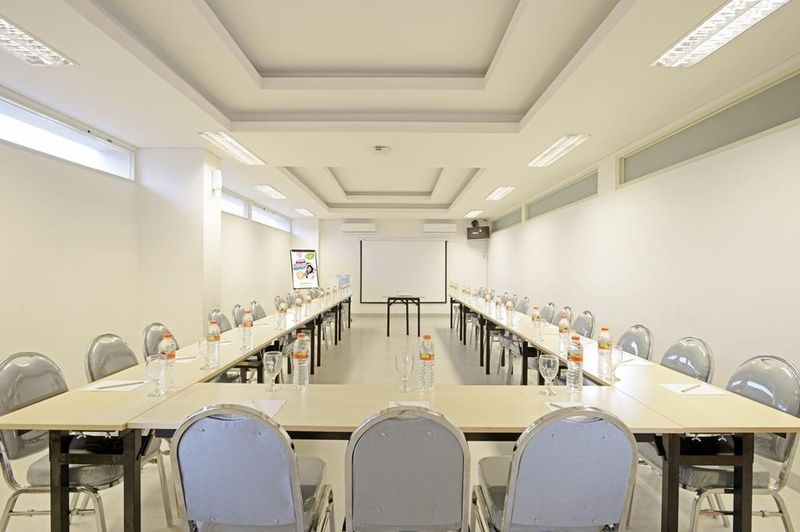 Pop! Hotel Diponegoro
