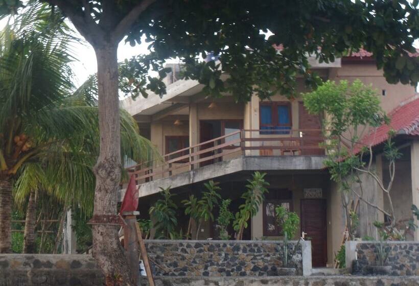 پانسیون Amed Sari Beach Guesthouse
