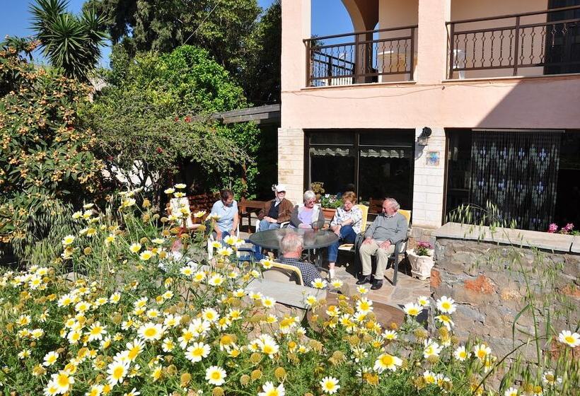 پانسیون House Margot