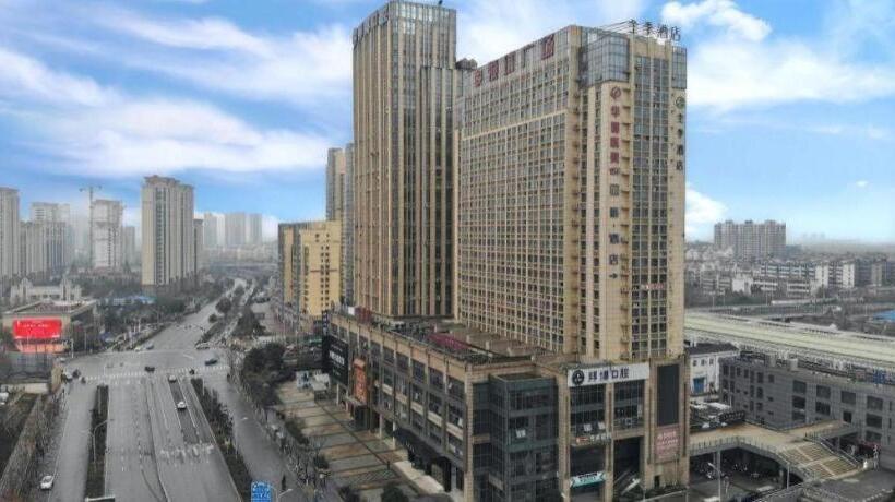 Ji Hotel Zhenjiang Railway Station Nan Square