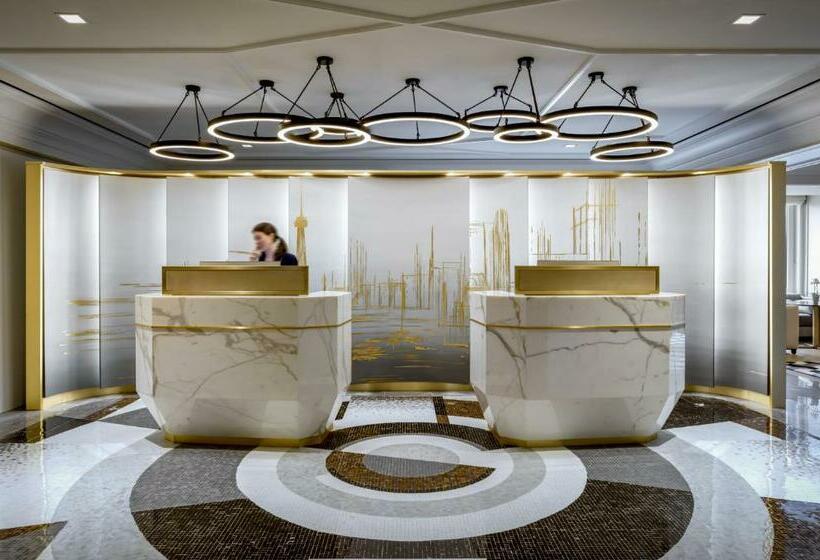 هتل Fairmont Royal York Gold Experience