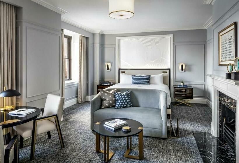 هتل Fairmont Royal York Gold Experience