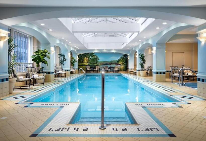 هتل Fairmont Royal York Gold Experience