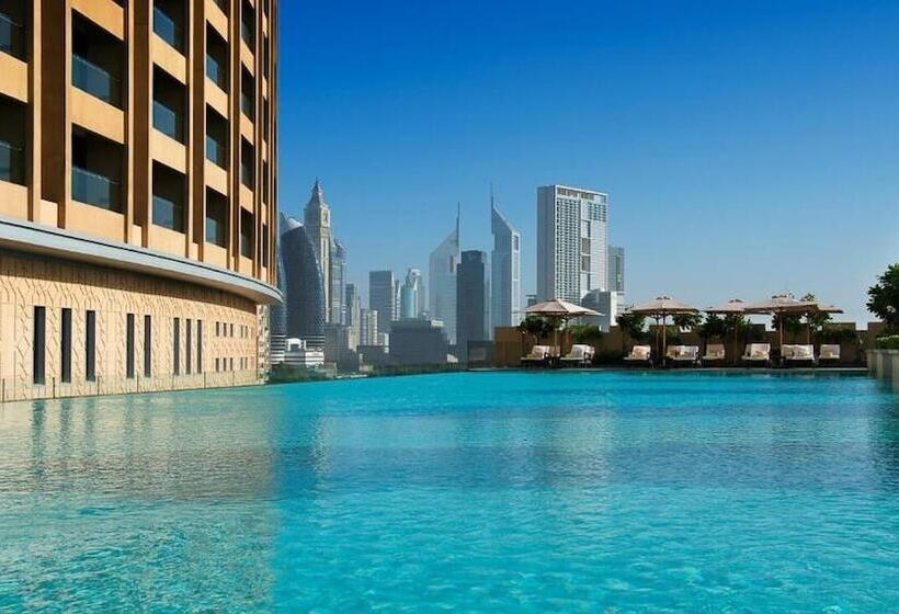 اقامتگاه Emaar Fashion Avenue – Formerly Address Dubai Mall Four Apple