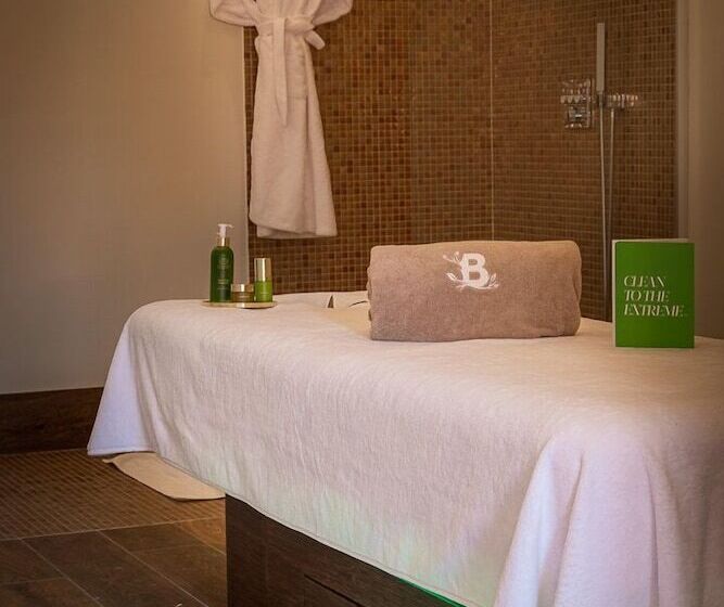 Отель La Borde en Sologne Château & Spa