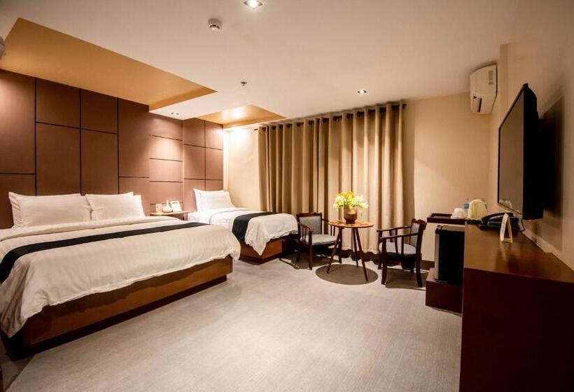 Hotel Monallan Boracay