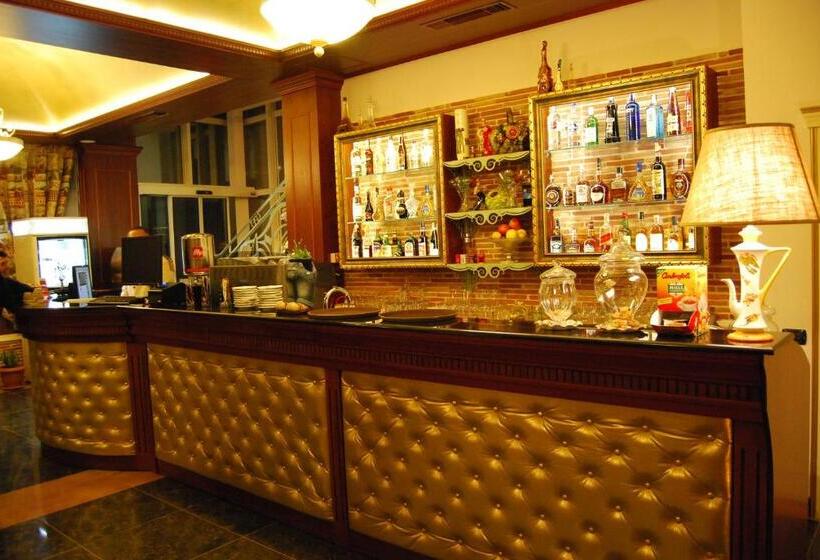 2 Kitarrat Boutique Hotel & Spa