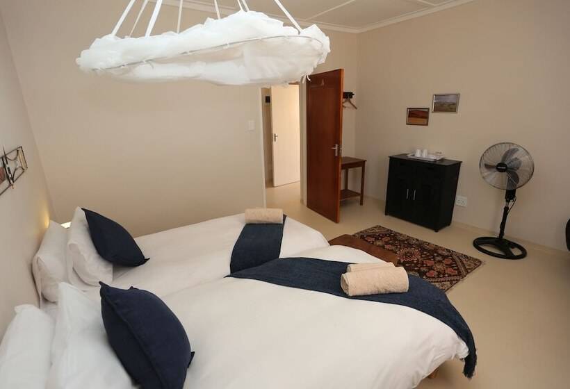 Aus Self Catering Units