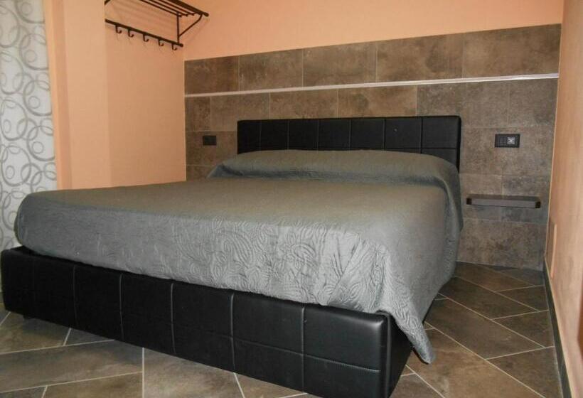 B&b Suite 123