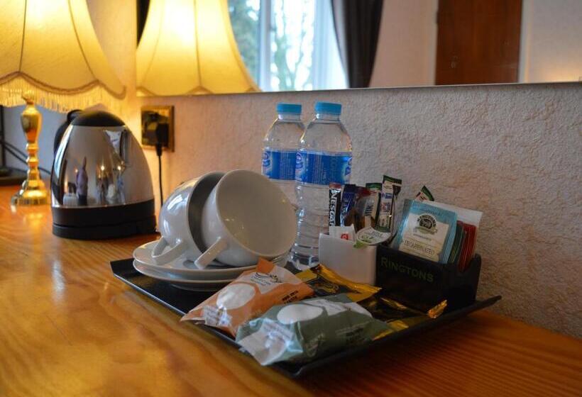 住宿加早餐  Orchard Lodge & Wolds Restaurant
