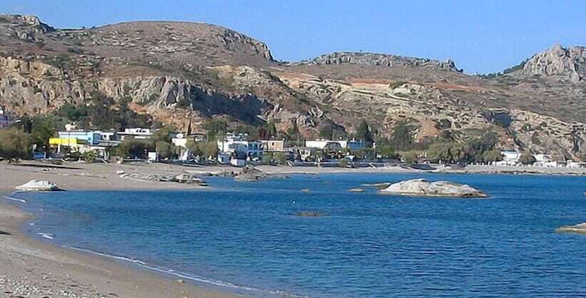 בית מלון כפרי Delfini Beach