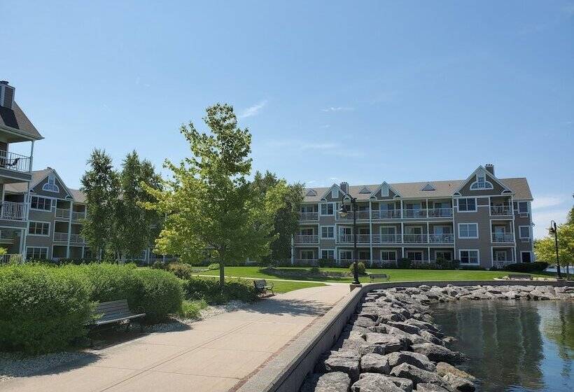 هتل Bridgeport Waterfront Resort
