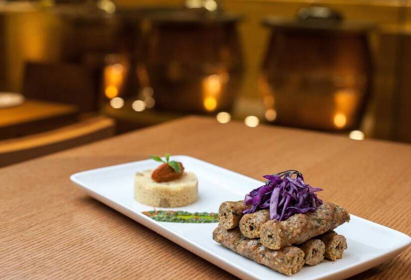 Feathers  A Radha Hotel, Chennai