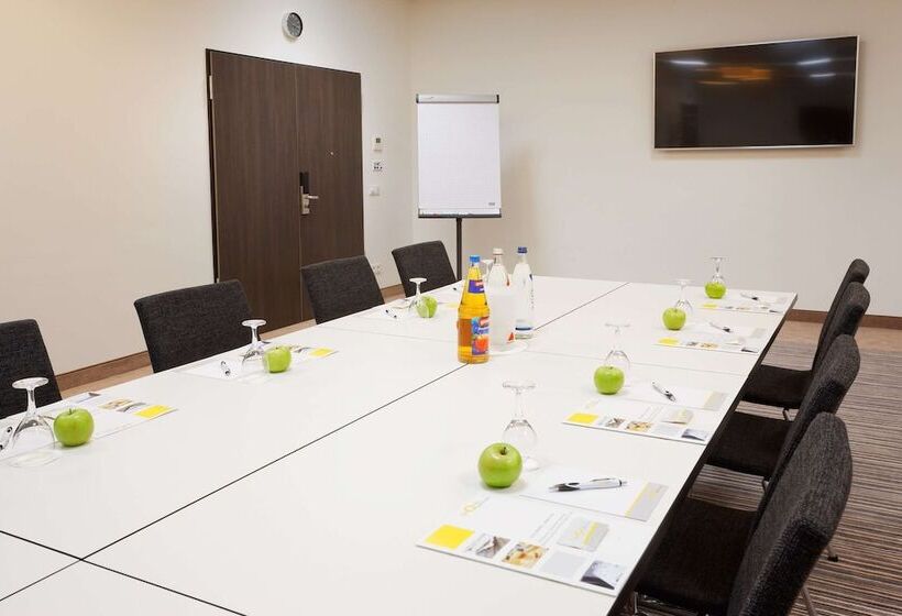هتل Four Points Flex by Sheraton Essen