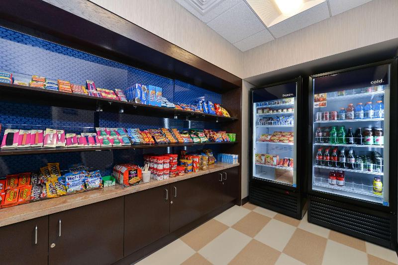 ホテル Hampton Inn & Suites California Universitypittsburgh