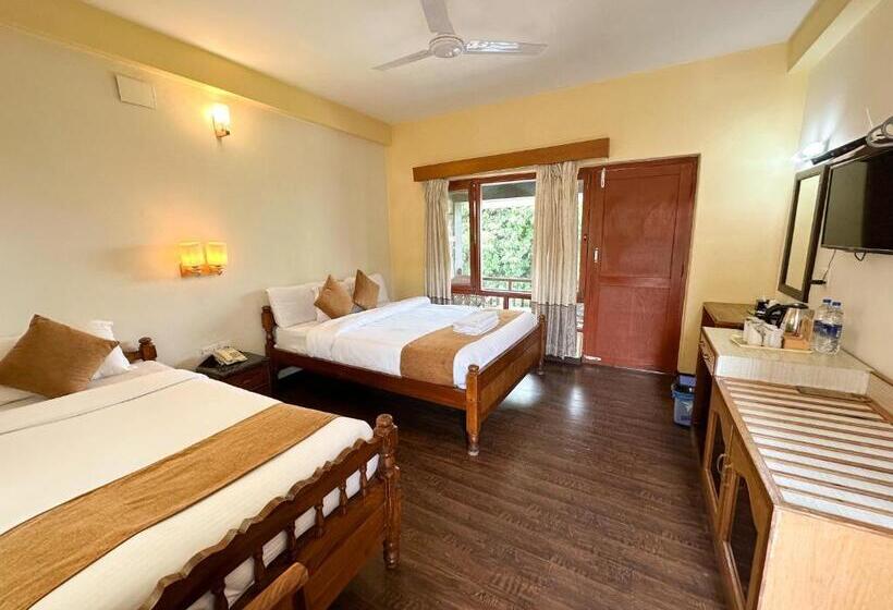 هتل Lake View Resort