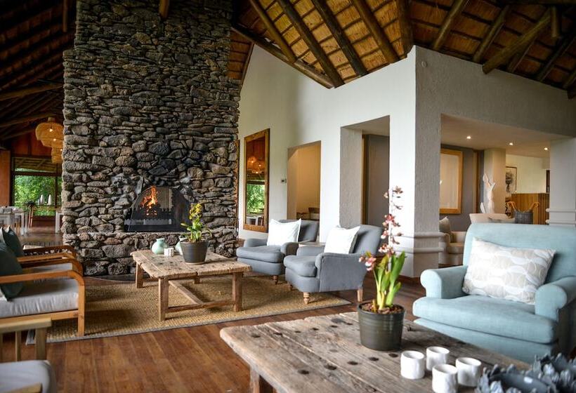 هتل Lion Sands Narina Lodge