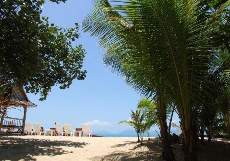 هتل Moonhut Bungalows