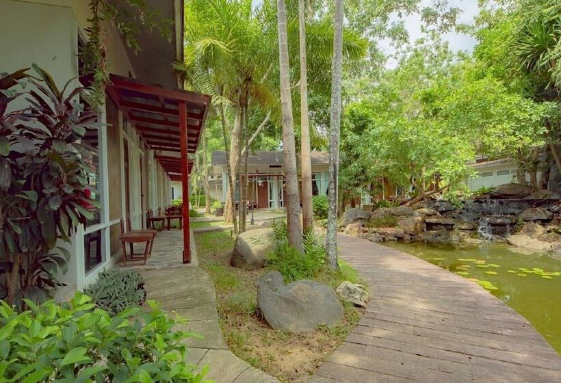 هتل Nana Resort Kaeng Krachan