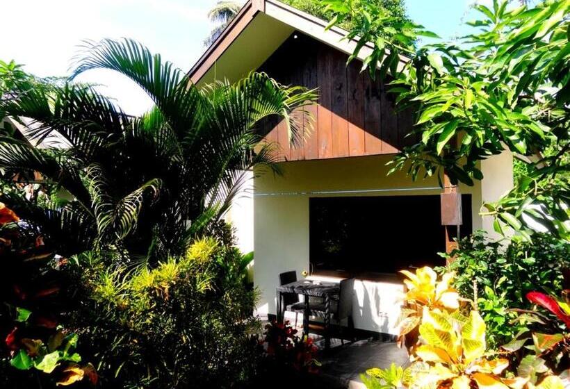 هتل Oceans 5 Dive Resort