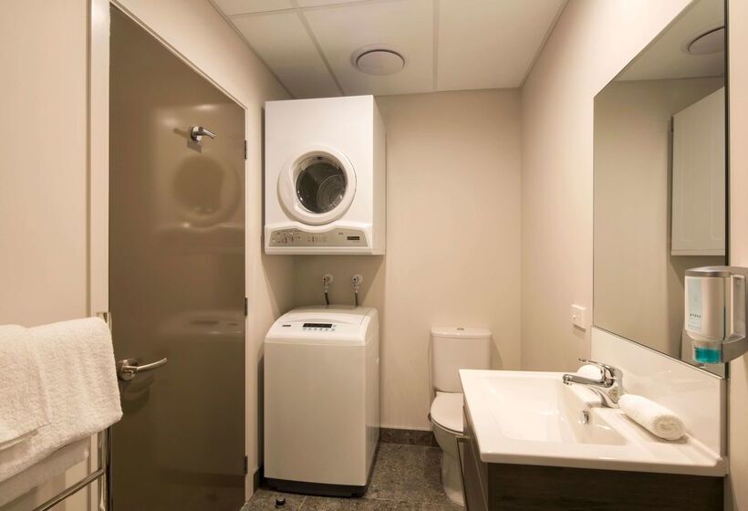 هتل Ramada Suites By Wyndham Queenstown Remarkables Park