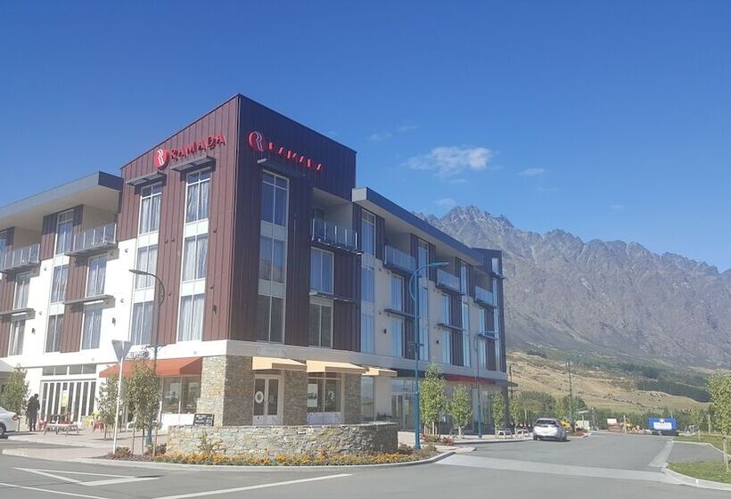 هتل Ramada Suites By Wyndham Queenstown Remarkables Park