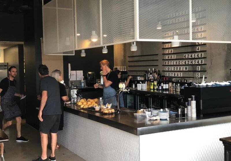 هتل Ramada Suites By Wyndham Queenstown Remarkables Park