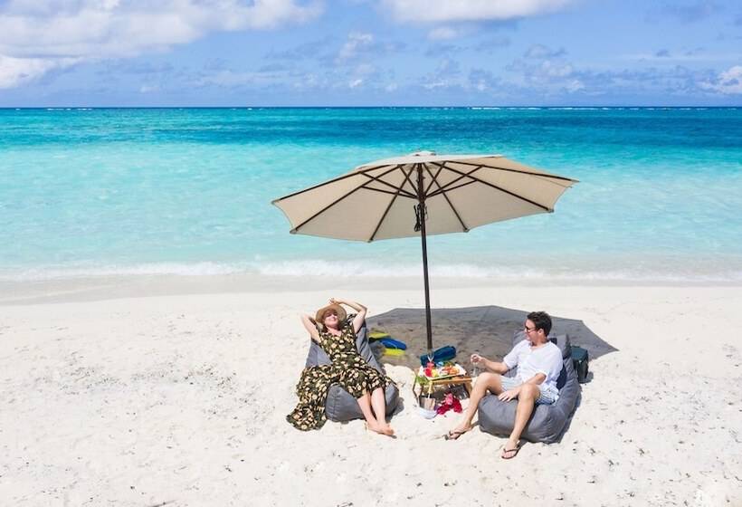 هتل Royal Davui Island Resort   Adults Only