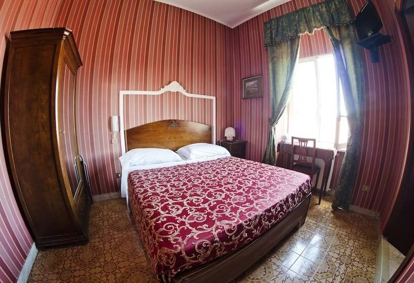 هتل Villa Maria