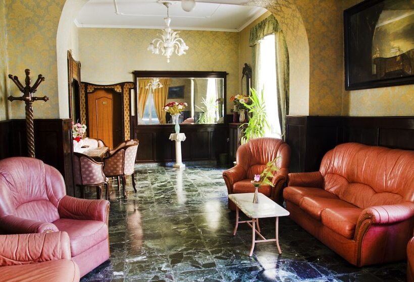 هتل Villa Maria