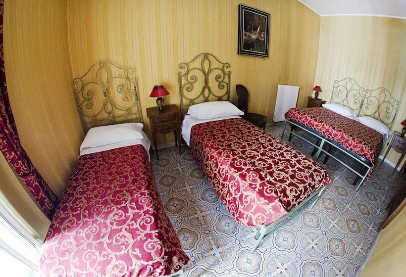 هتل Villa Maria