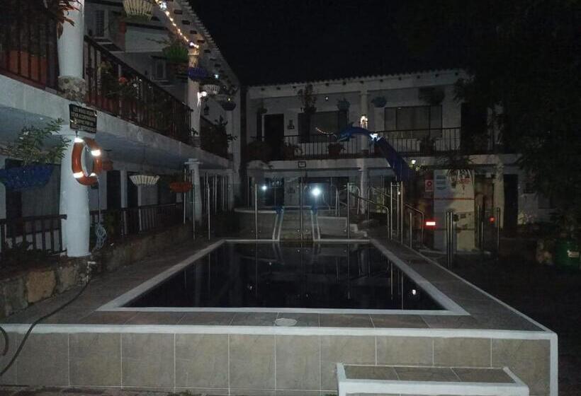 هتل Villa Maritza