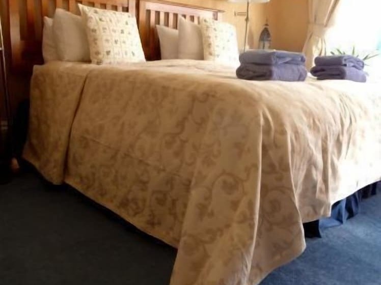 پانسیون Burnside Guest House