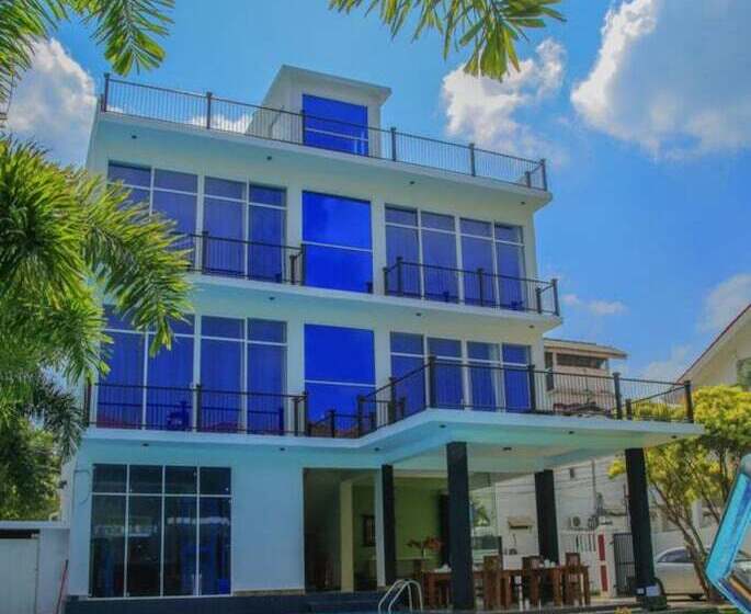 پانسیون Christima Residence