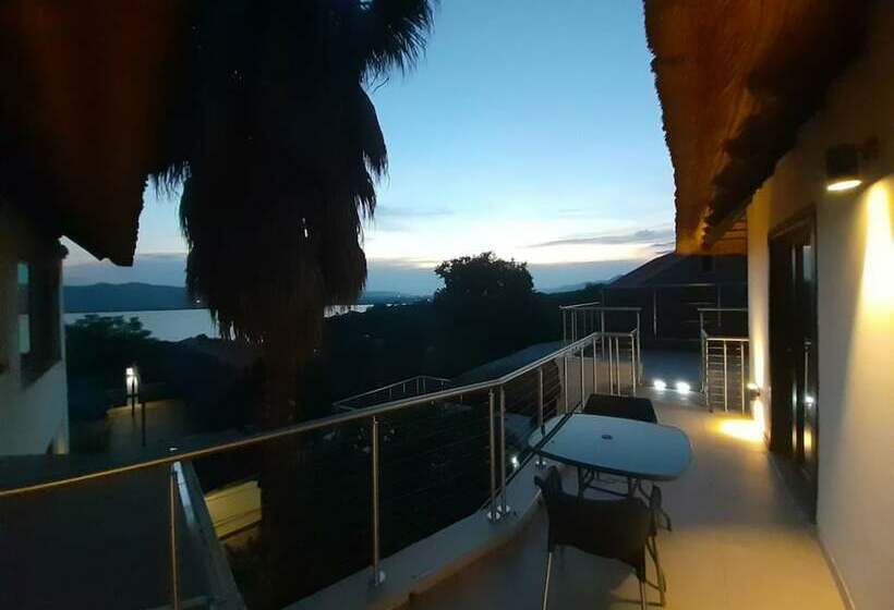 بنسيون Galagos Lodge