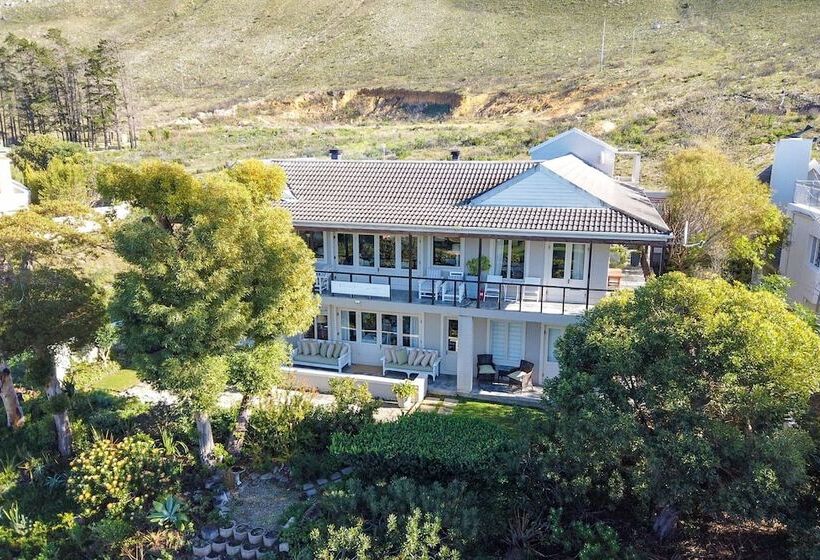 پانسیون Hermanus Lodge On The Green   Solar Power
