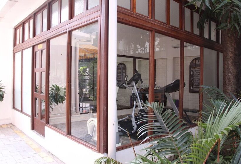 استراحتگاه Saraca Hotel Lucknow