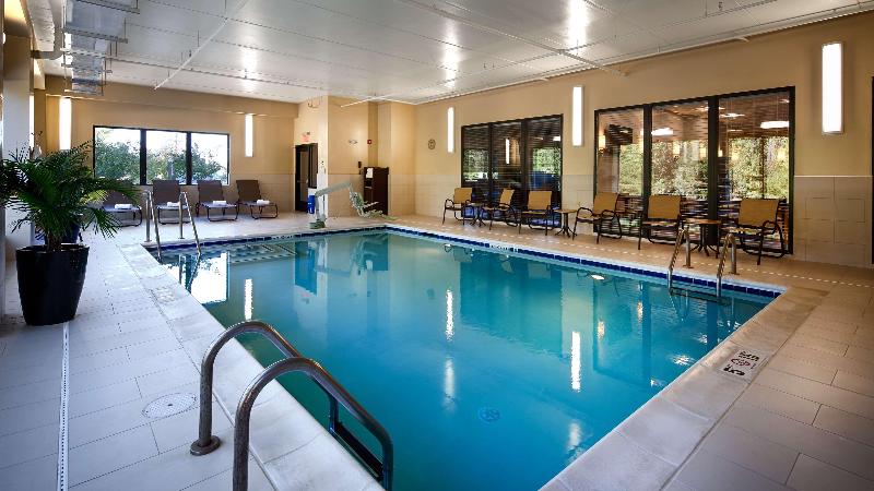 בית מלון כפרי Best Western Plus Thornburg Inn & Suites
