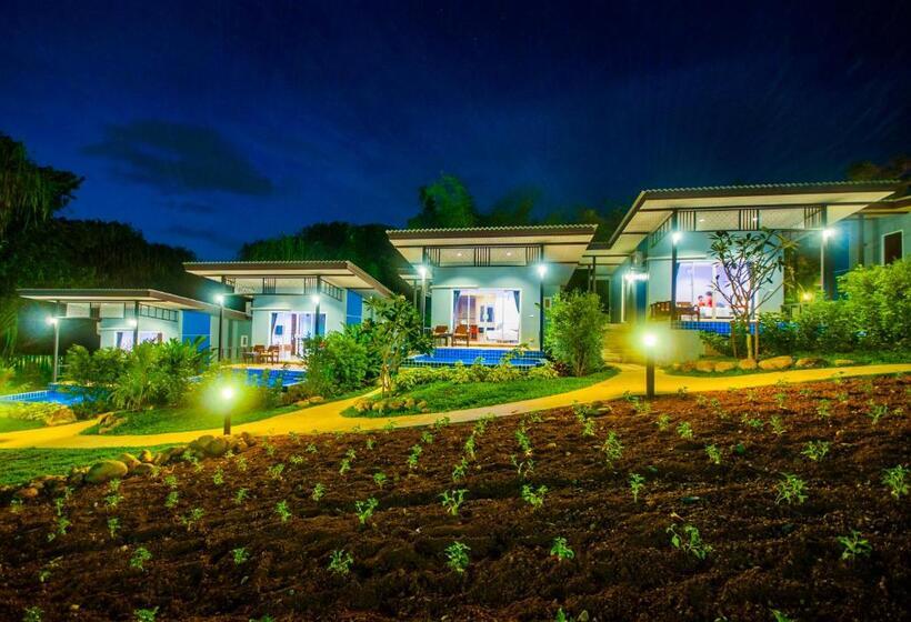 هتل Chomphu Resort