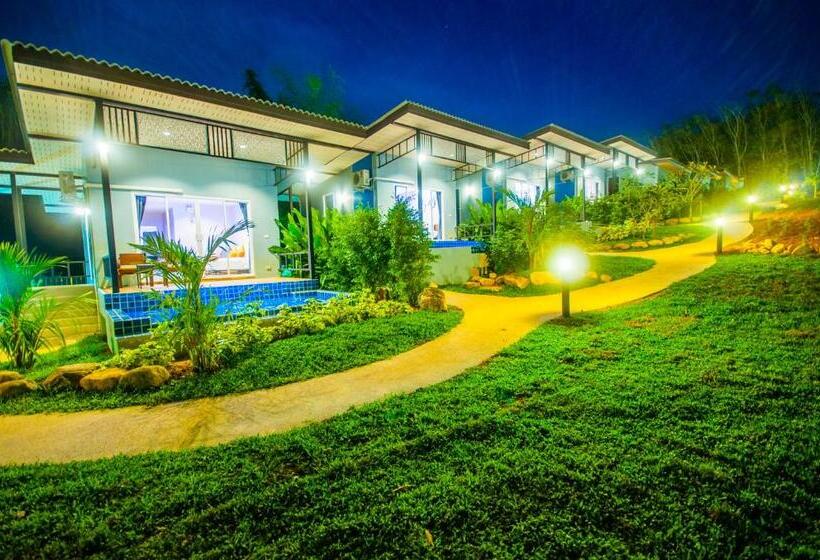 هتل Chomphu Resort