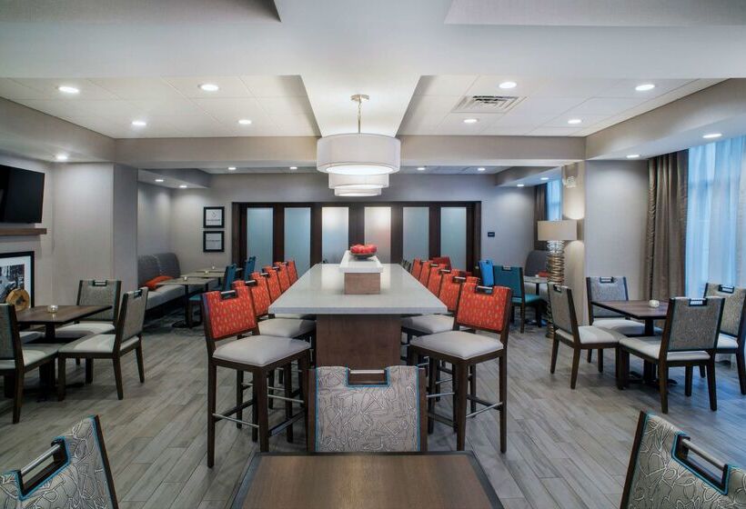 هتل Hampton Inn Gulf Shores