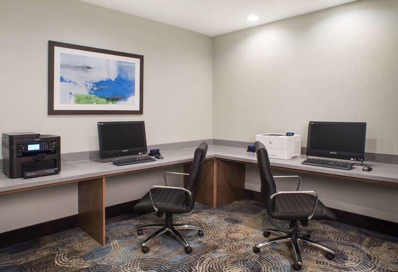 هتل Hampton Inn Gulf Shores