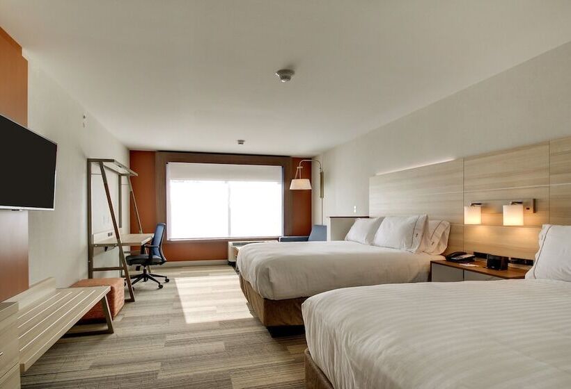 هتل Holiday Inn Express & Suites Galesburg, An Ihg
