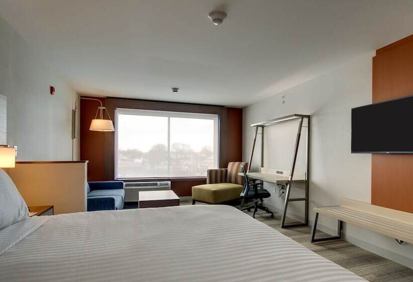 هتل Holiday Inn Express & Suites Galesburg, An Ihg